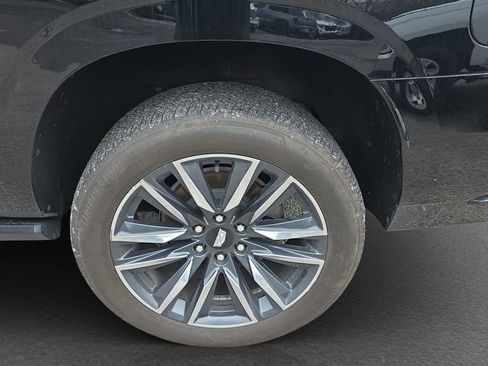 Used 2023 Cadillac Escalade ESV Sport Platinum AWD/4WD image 5