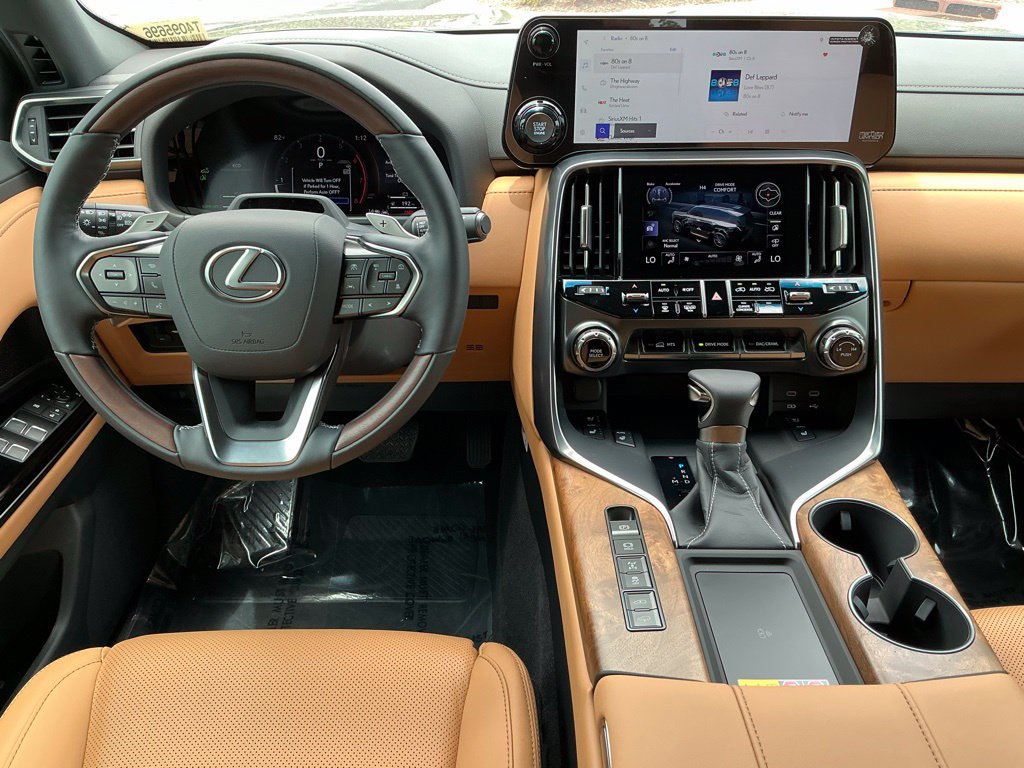 New 2026 Lexus LX 600 4WD w/ Accessory Package (2T) image 12