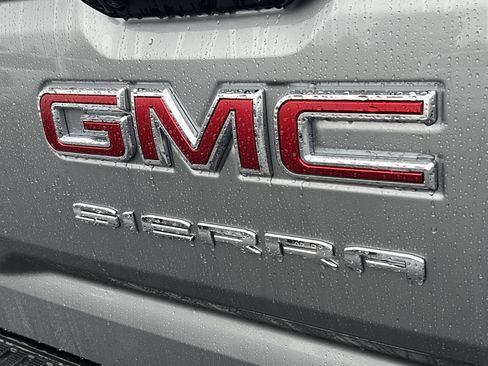 New 2026 GMC Sierra 1500 Elevation image 8