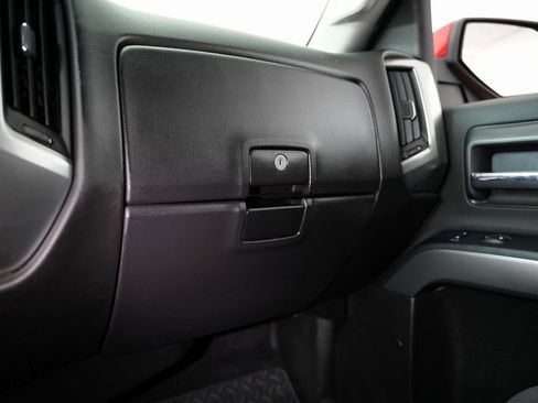 Used 2019 Chevrolet Silverado 1500 LT image 40