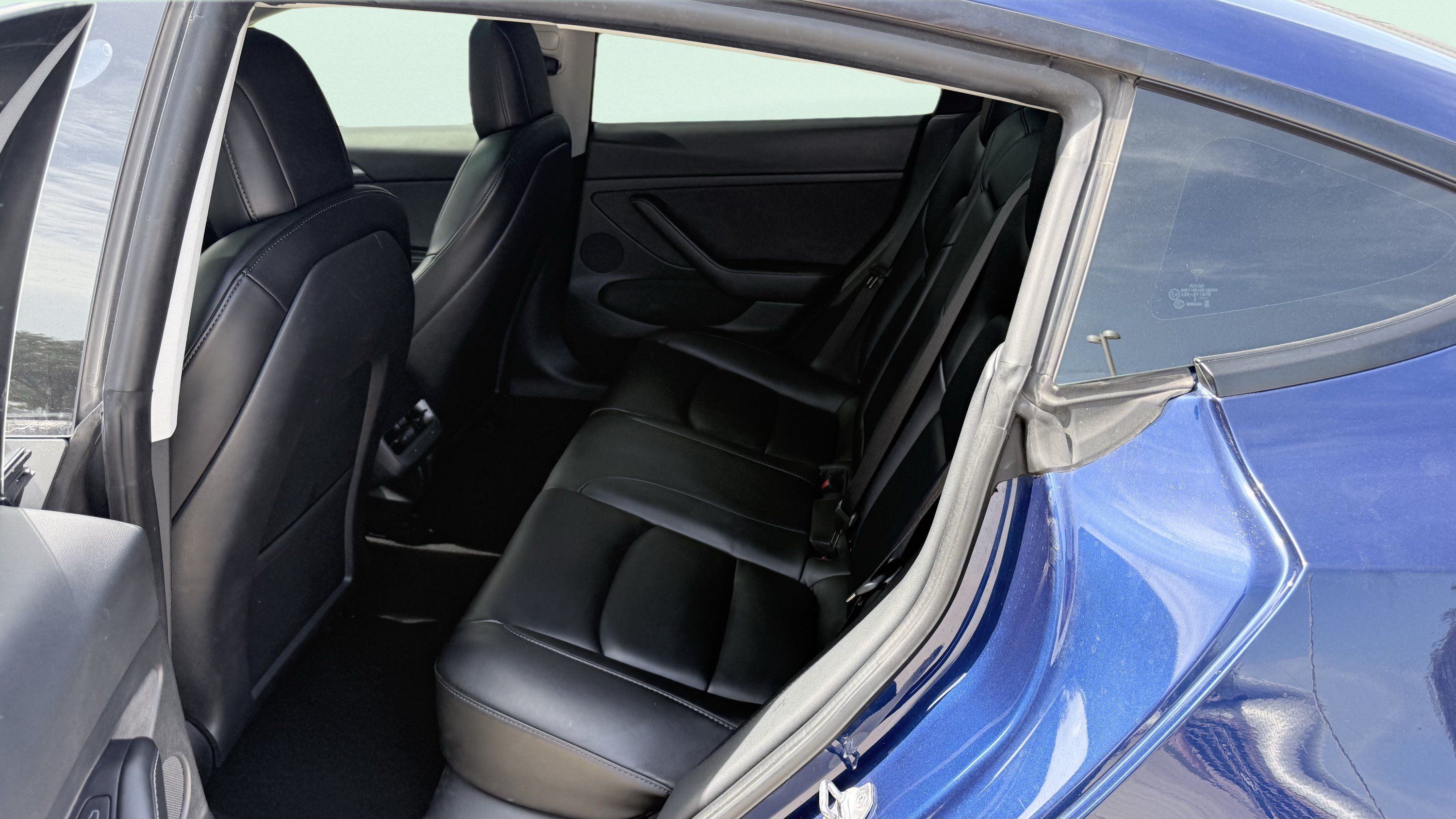 Used 2022 Tesla Model 3 Standard Range RWD image 30