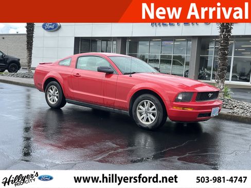 Used 2007 Ford Mustang Premium RWD image 1