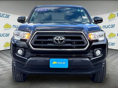 Used 2023 Toyota Tacoma SR5 AWD/4WD image 2
