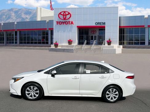 Used 2026 Toyota Corolla LE image 6
