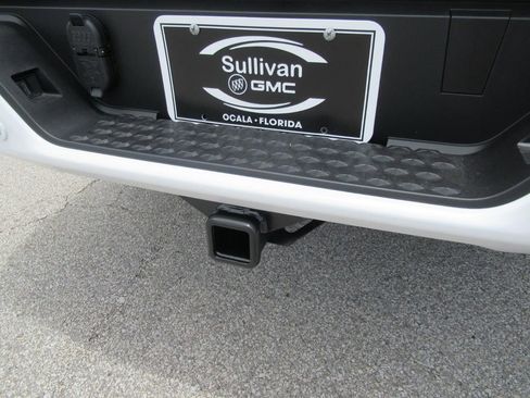 New 2026 GMC Canyon Elevation w/ Convenience Package RWD image 32