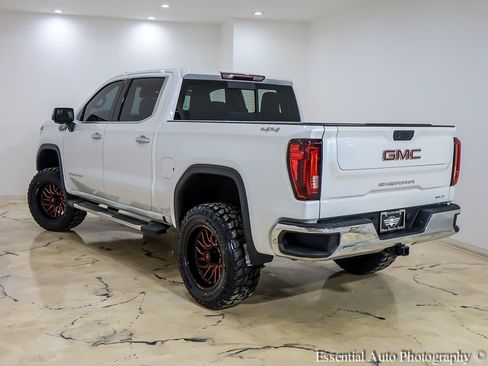 Used 2022 GMC Sierra 1500 SLT w/ SLT Convenience Package AWD/4WD image 10