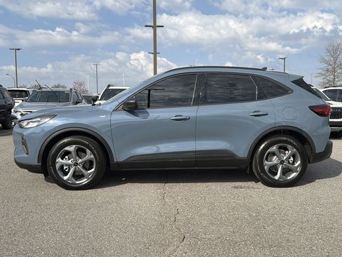 Used 2025 Ford Escape ST-Line image 2