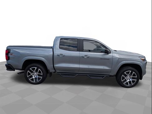 Certified 2023 Chevrolet Colorado Z71 w/ Z71 Convenience Package 2 AWD/4WD image 3
