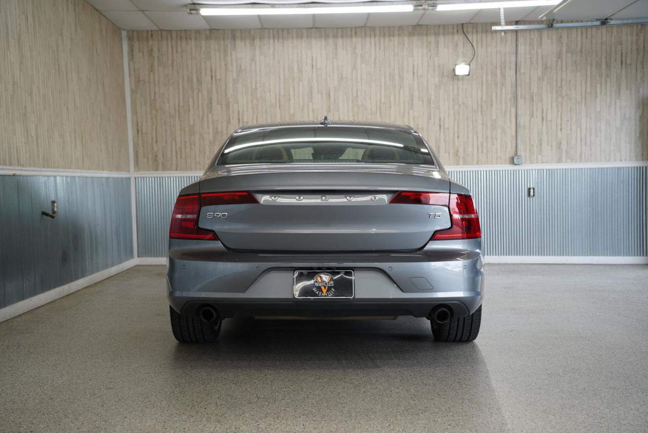 Used 2018 Volvo S90 T5 Momentum w/ Convenience Package FWD image 8