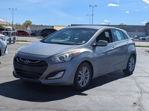 Used 2015 Hyundai Elantra GT FWD image 9