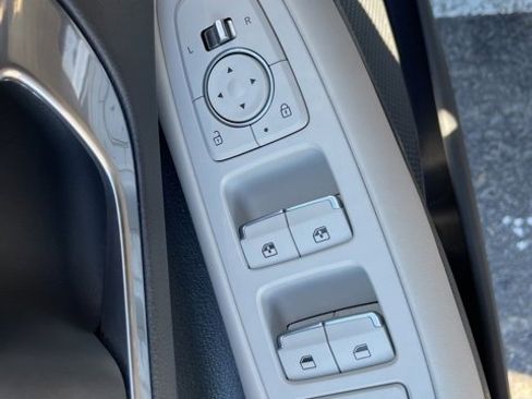 Used 2023 Hyundai Sonata SEL image 25