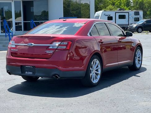 Used 2015 Ford Taurus Limited w/ Equipment Group 301A FWD image 43