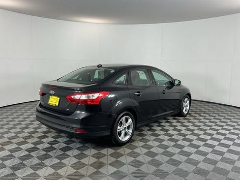 Used 2014 Ford Focus SE FWD image 5