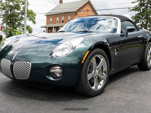 Used 2007 Pontiac Solstice Convertible w/ Premium Package RWD image 22