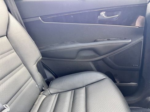 Used 2016 Kia Sorento EX w/ EX Touring Package image 28