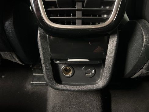 Certified 2022 Lincoln Nautilus AWD image 26