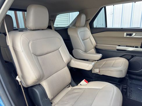 Used 2021 Ford Explorer Limited w/ Equipment Group 301A image 39