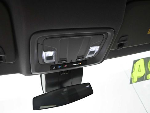 Used 2024 Chevrolet Silverado 1500 LT image 24