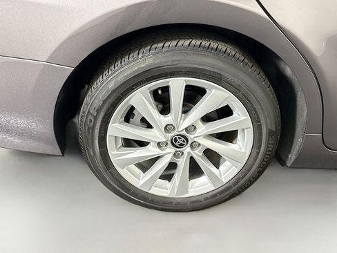 Used 2024 Toyota Camry LE FWD image 32