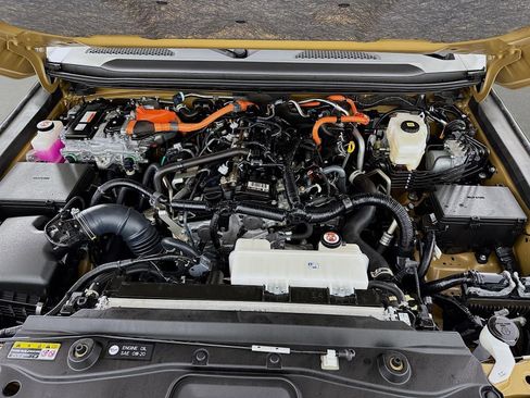 Used 2024 Toyota Land Cruiser image 31