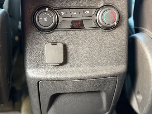 Used 2013 Ford Explorer XLT FWD image 17