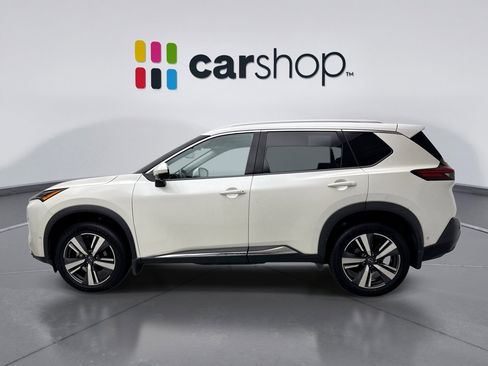 Used 2023 Nissan Rogue SL w/ SL Premium Package image 2