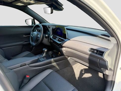 Used 2023 Lexus UX 250h FWD w/ Accessory Package (Z2) image 14
