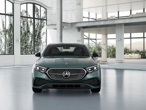 New 2026 Mercedes-Benz E 450 4MATIC Sedan image 7