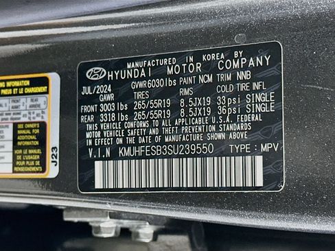 Used 2025 Genesis GV80 2.5T Standard AWD/4WD image 12