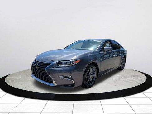 Used 2018 Lexus ES 350 w/ Premier Package image 7