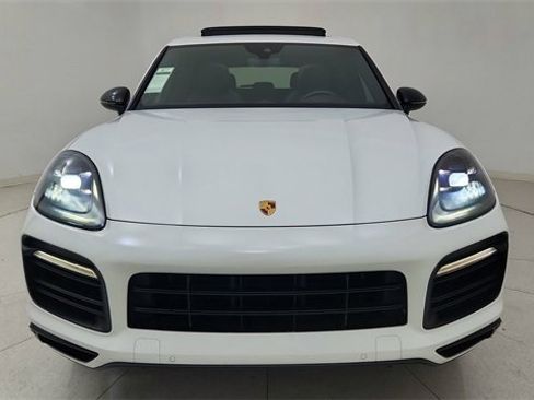Used 2021 Porsche Cayenne Base image 13