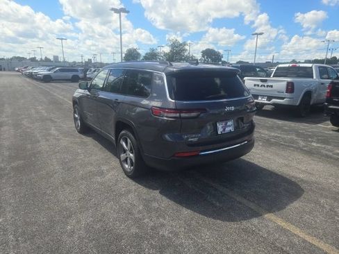 Used 2021 Jeep Grand Cherokee L Limited AWD/4WD image 11