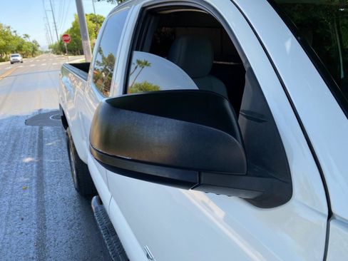 Used 2017 Toyota Tacoma 2WD Access Cab image 14