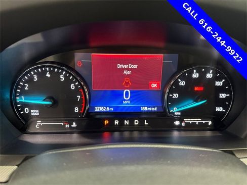 Used 2022 Ford Explorer XLT w/ Equipment Group 202A image 5