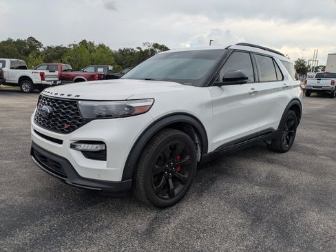Used 2022 Ford Explorer ST w/ Equipment Group 401A AWD/4WD image 8
