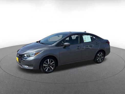 Used 2025 Nissan Versa SV FWD image 8
