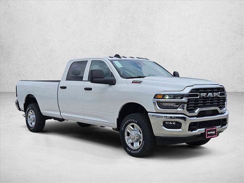New 2026 RAM 2500 Tradesman w/ Chrome Appearance Group AWD/4WD image 7