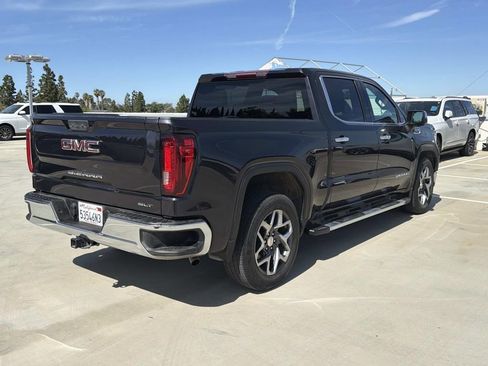 Used 2022 GMC Sierra 1500 SLT w/ SLT Premium Package image 7