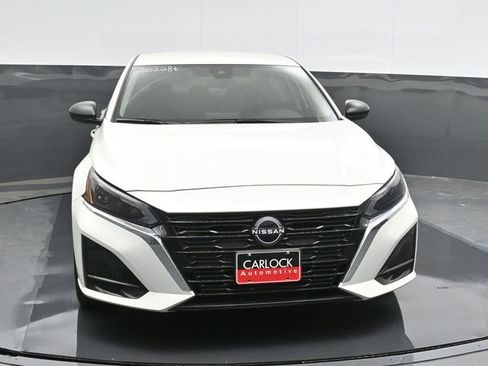 Used 2025 Nissan Altima 2.5 S FWD image 6