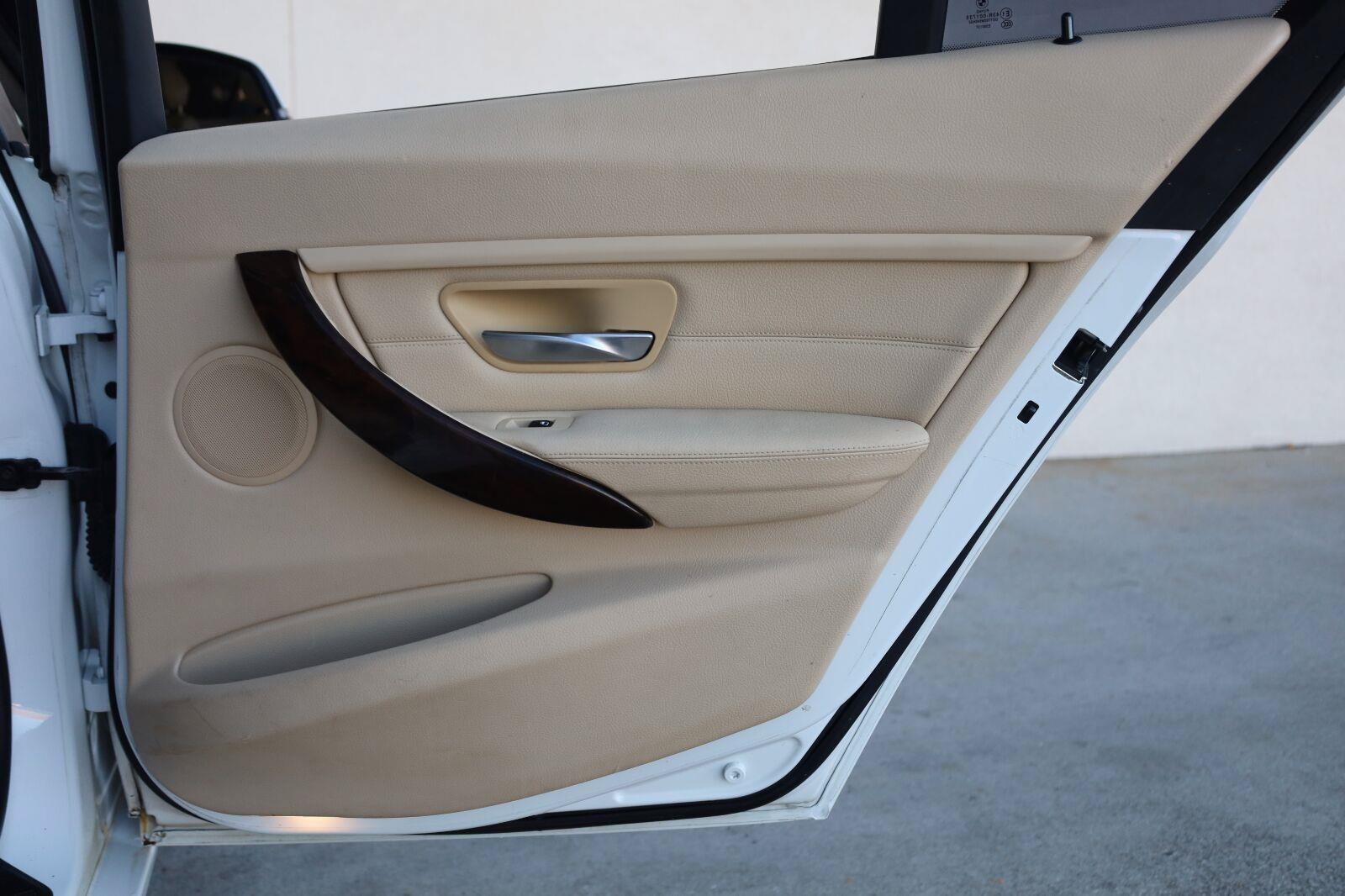 Used 2015 BMW 328i Sedan RWD image 22