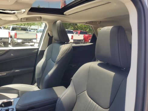 Used 2025 Lexus NX 250 FWD w/ Cold Area Package image 18