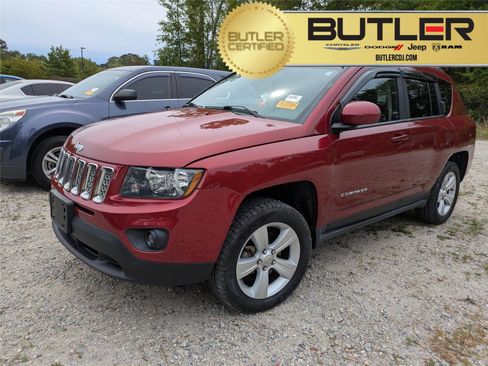 Used 2016 Jeep Compass Latitude image 1
