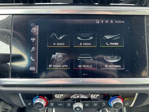 Used 2022 Audi Q3 2.0T Premium image 18