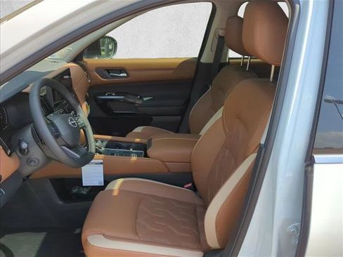 New 2026 Nissan Pathfinder Platinum w/ Cargo Package FWD image 13