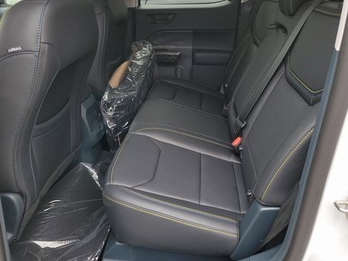 New 2025 Ford Maverick Lobo image 9