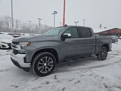 Used 2022 Chevrolet Silverado 1500 LT image 3