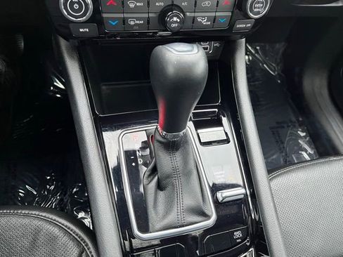 Used 2023 Jeep Compass Limited w/ Elite Group AWD/4WD image 15