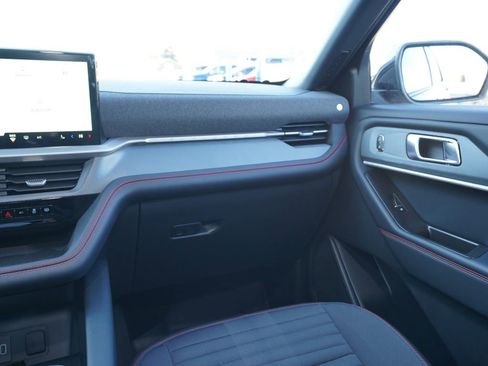 New 2026 Ford Explorer ST-Line w/ ST-Line Street Pack image 31