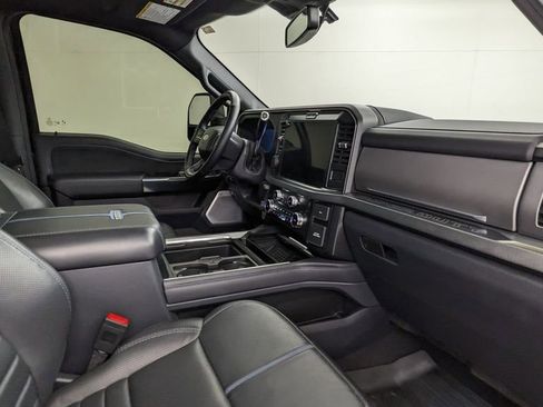 Certified 2025 Ford F250 Platinum AWD/4WD image 42