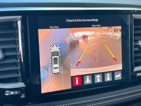 New 2026 Chrysler Pacifica Select image 18